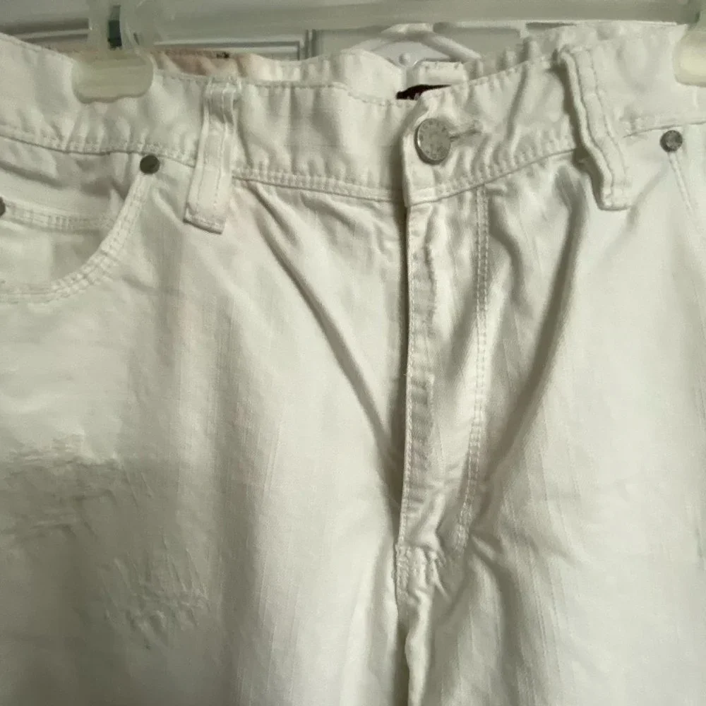 EUC~MK Mens 38X32 White denim Factory distressed Jeans - Picture 5 of 13